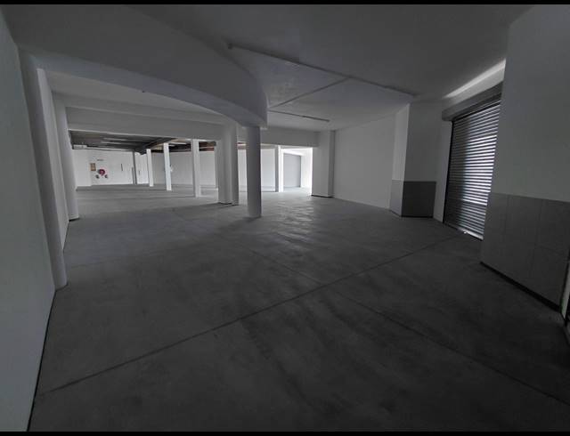 429M² OFFICE TO LET IN HALFWAY GARDENS